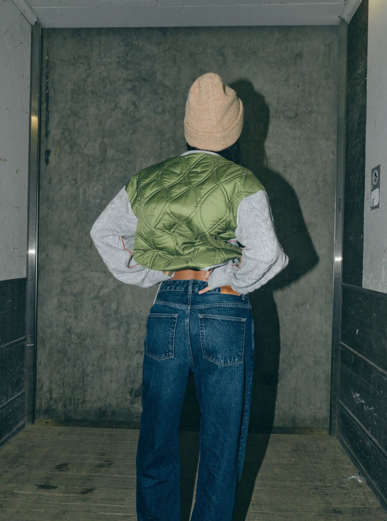 Modelshot / Grey Melange / Detail